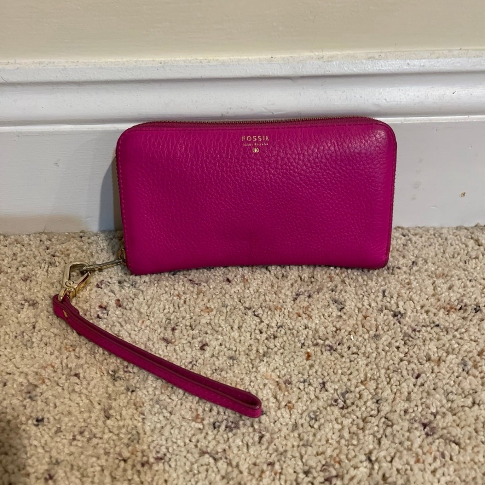 Fossil Issue No. 1954 Clutch Pink Wallet